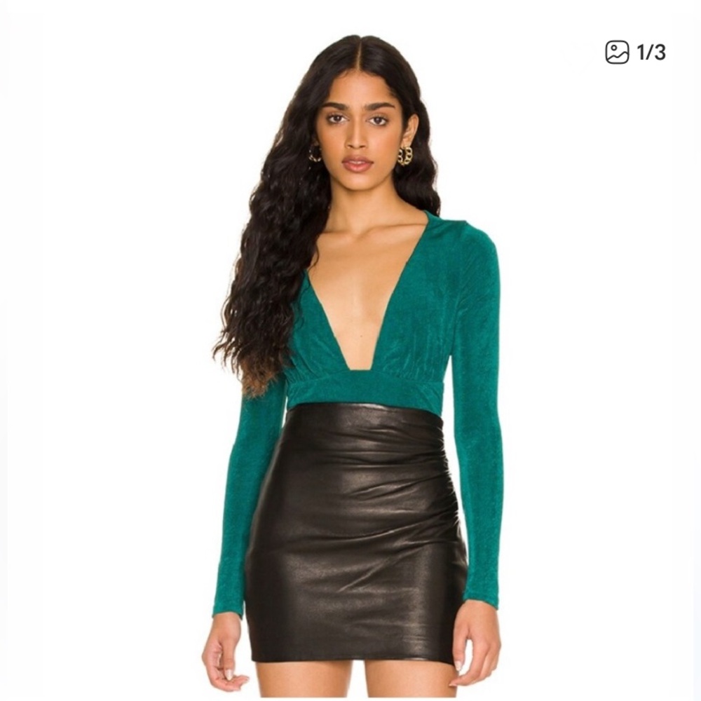 Superdown Teal Long Sleeve Open Back Top (never worn)